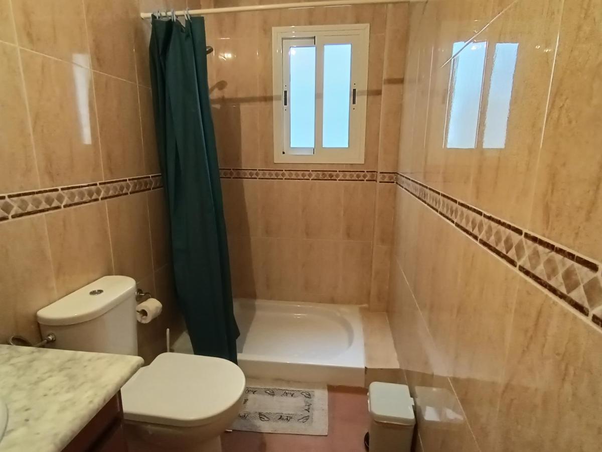Casa Baja Naturista Con Patio En Primera Linea De Playa Con Piscina Comunitaria!