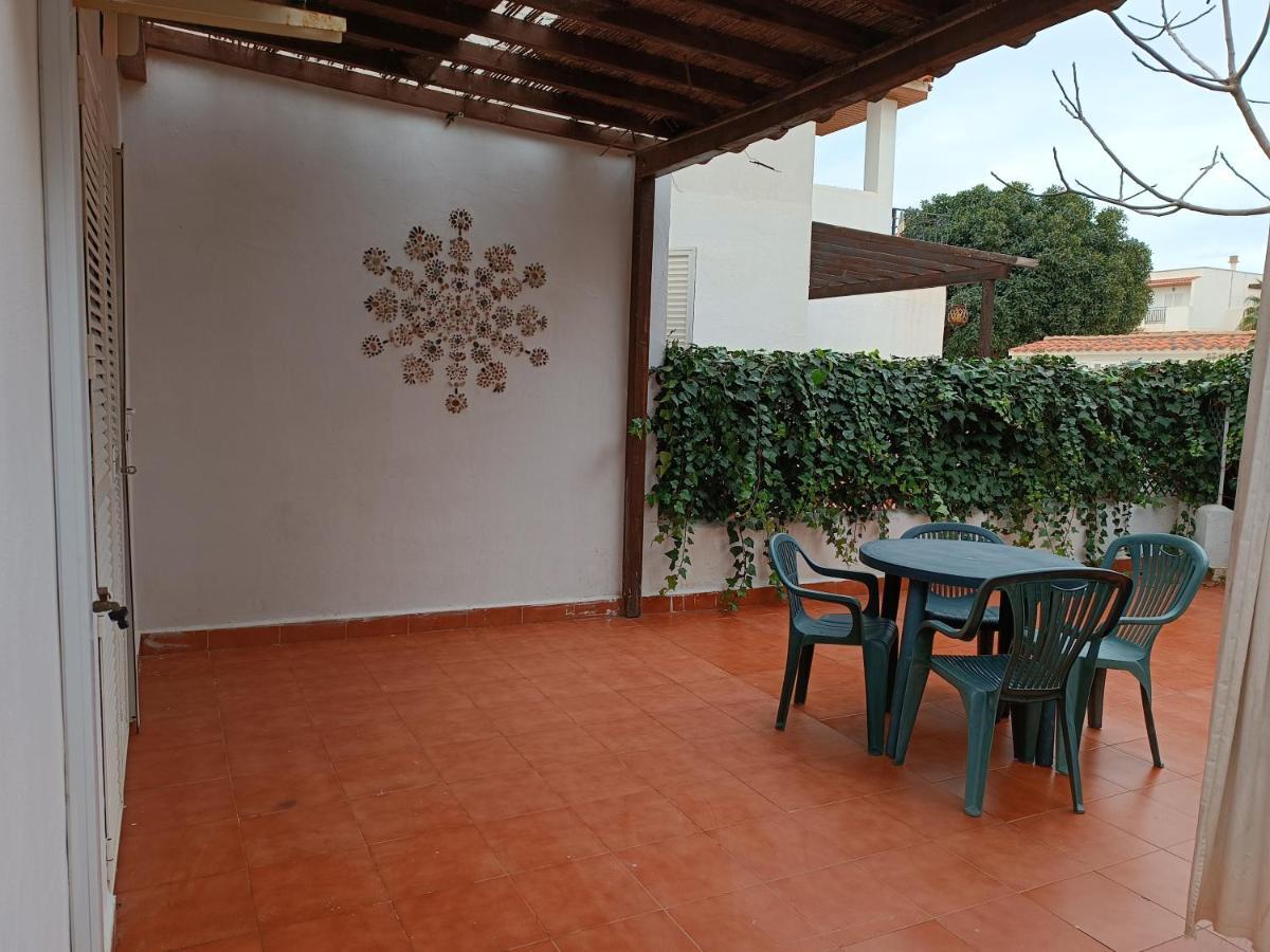 Casa Baja Naturista Con Patio En Primera Linea De Playa Con Piscina Comunitaria! Vera